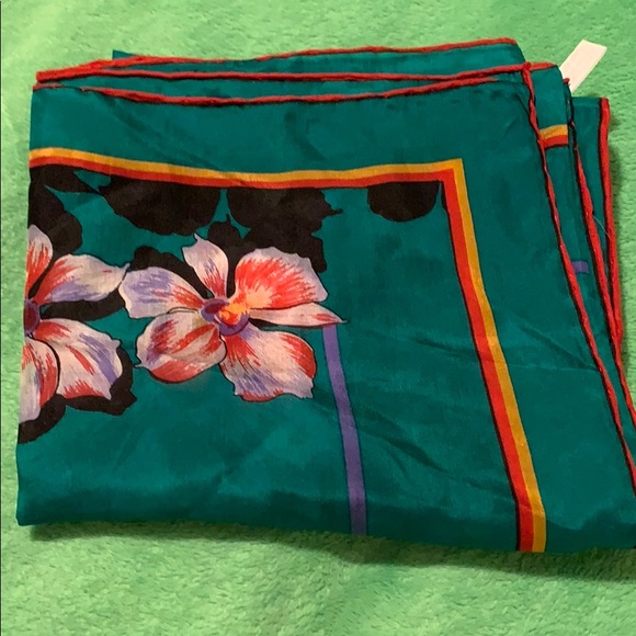 LAVA collection 100% SILK-hand rolled scarf - Picture 10 of 12